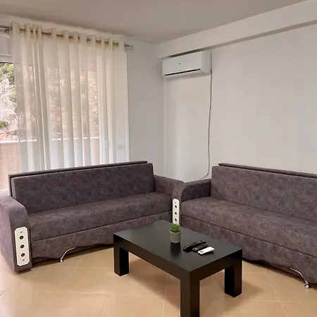 Seaside Green Hill Apartment *