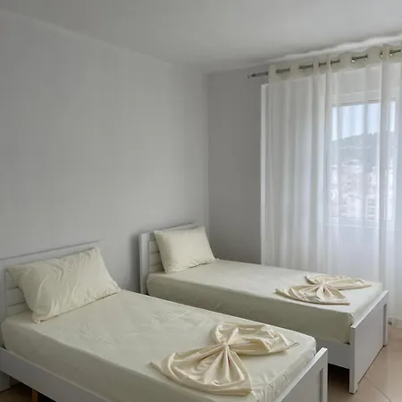 Seaside Green Hill Διαμέρισμα Shëngjin