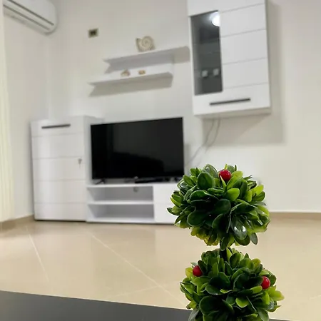 Seaside Green Hill Διαμέρισμα Shëngjin